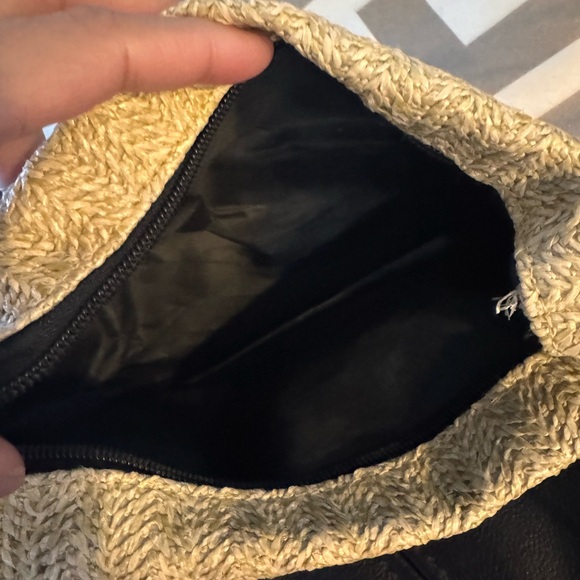 Woven Bags Women - Picture 2 of 2